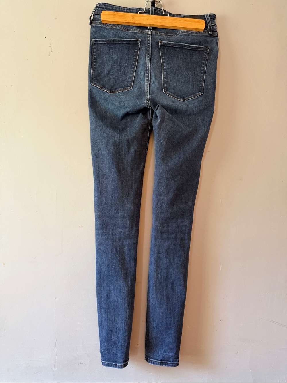 Abercrombie & Fitch Women's Dark Indigo Skinny Jeans - Picture 3 of 5